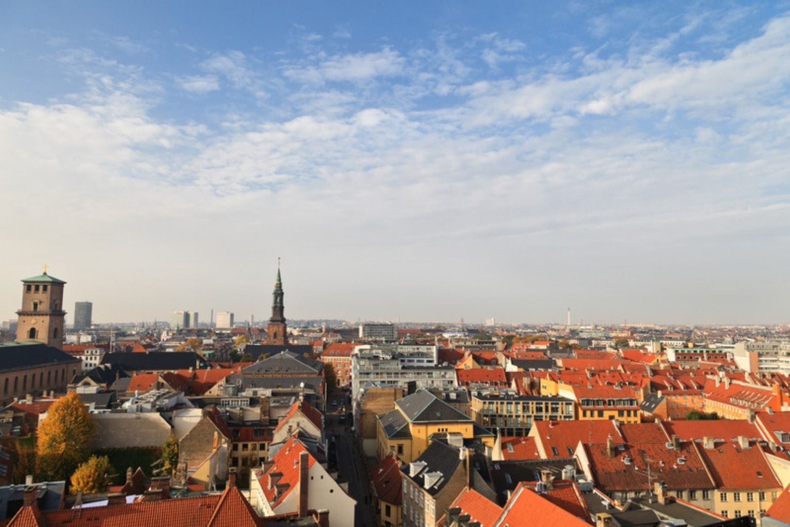 Udsigt over tage og tårne i det indre København